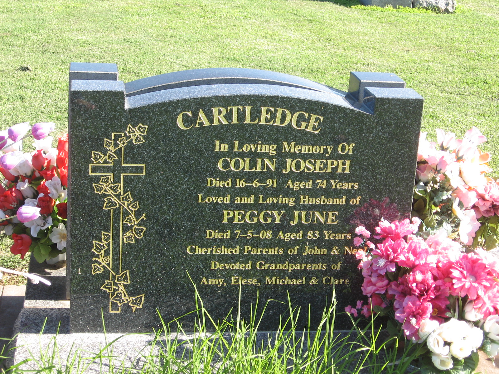 Photo of headstones/Peggy June Cartledge d2008 hdstn Sale Lawn cem Vic